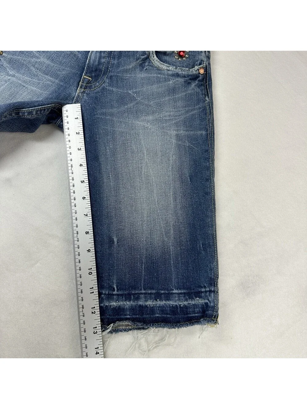 Miss Me Womens Denim Distressed Frayed Hem Plaid Jewel Stud Bermuda Shorts 27